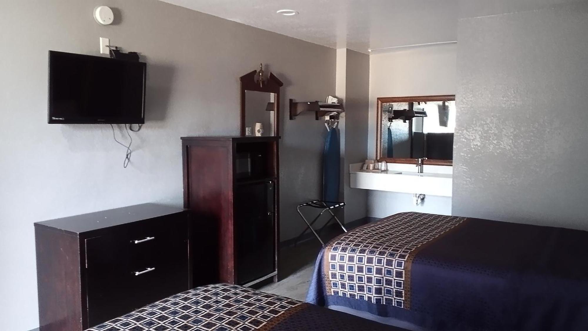 Waldron Coachman'S Inn & Suites מראה חיצוני תמונה